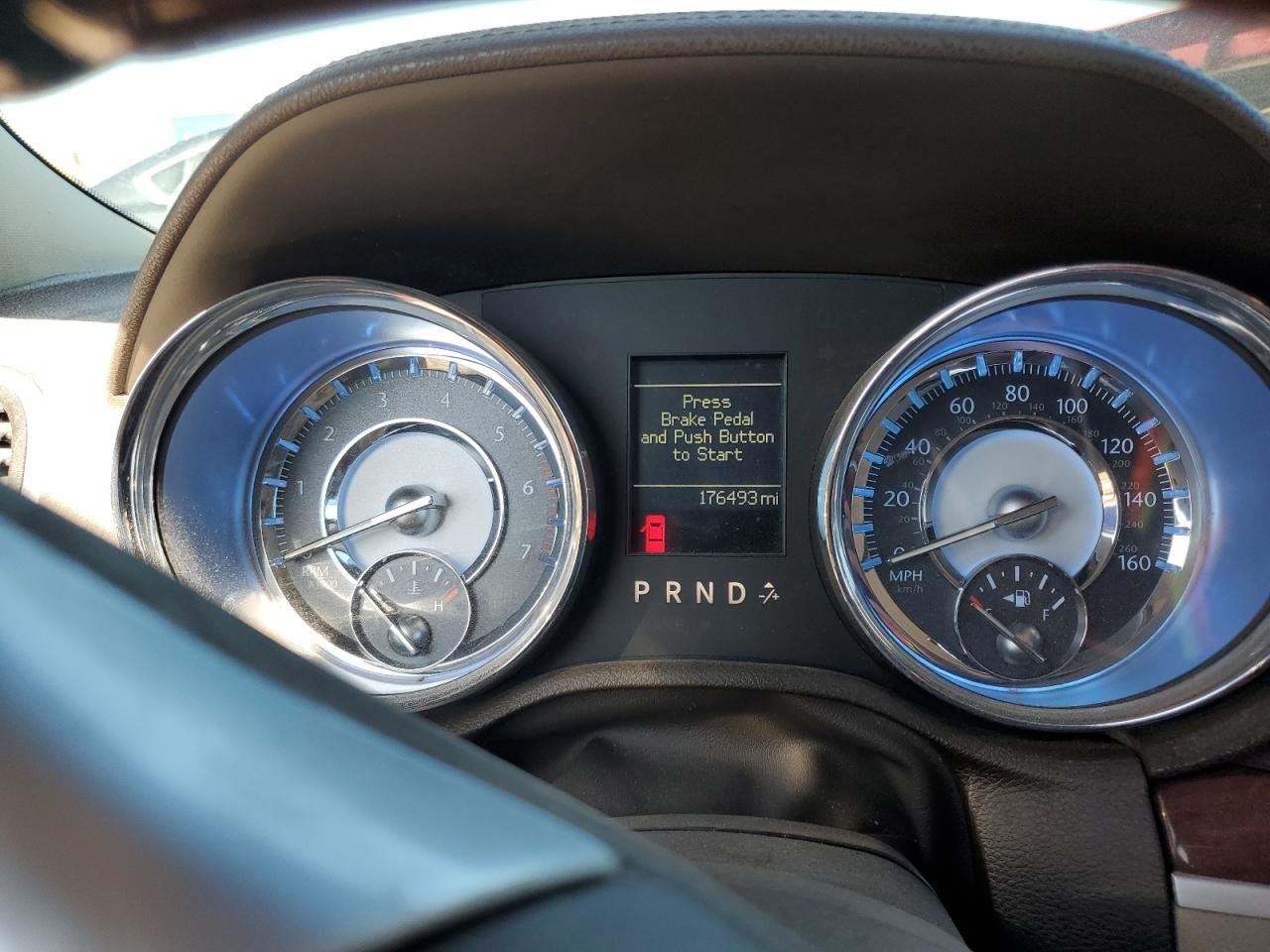 2011 Chrysler 300C VIN: 2C3CA6CT5BH528719 Lot: 55494095