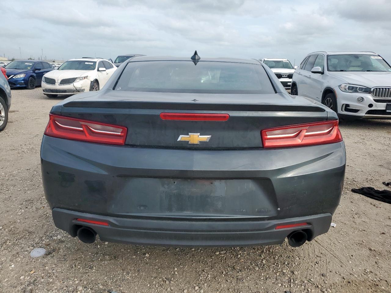 2018 Chevrolet Camaro Lt VIN: 1G1FB1RX4J0186078 Lot: 56783585