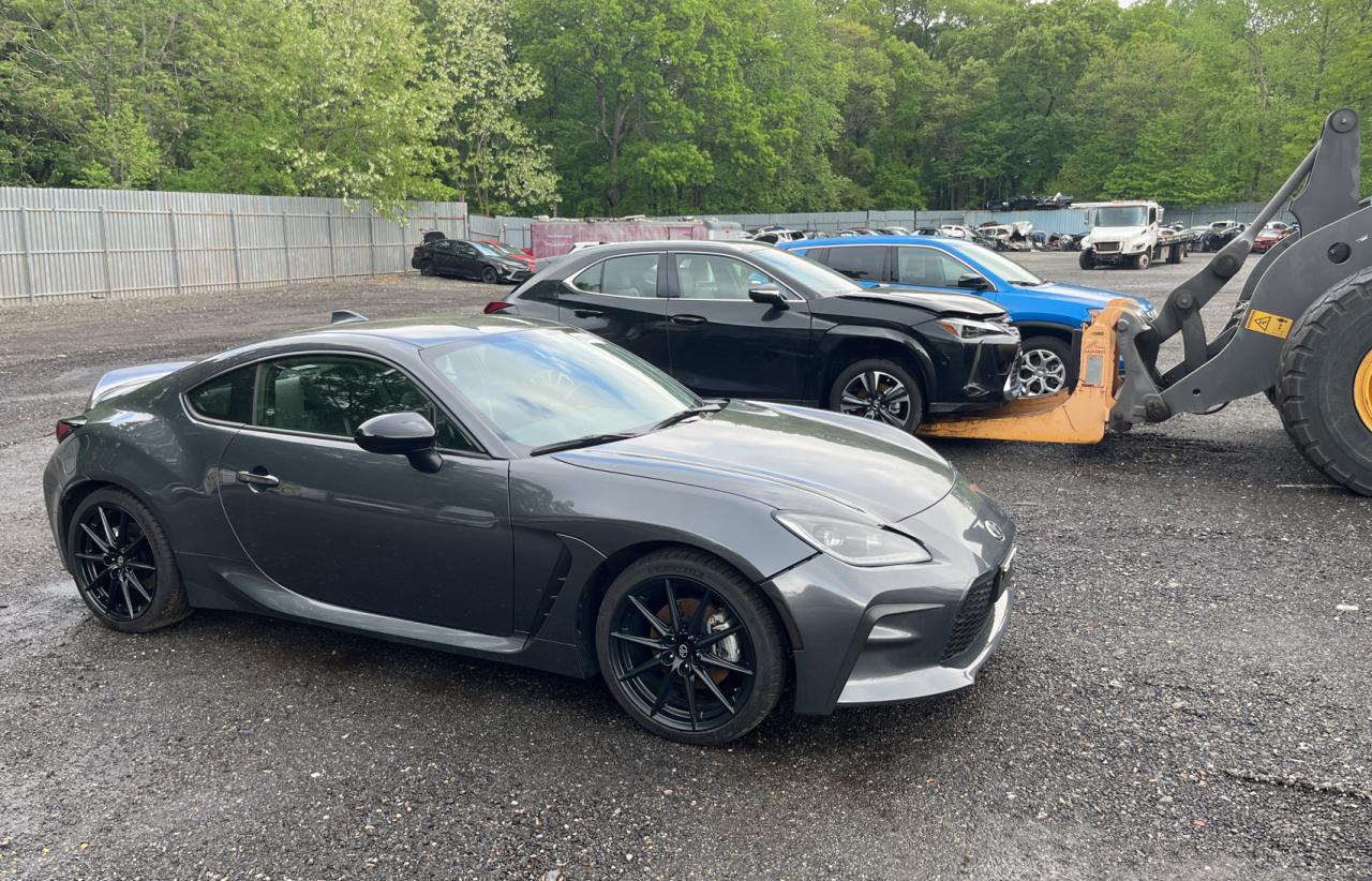 2023 Toyota Gr 86 Premium for Sale in Hillsborough, NJ - Side