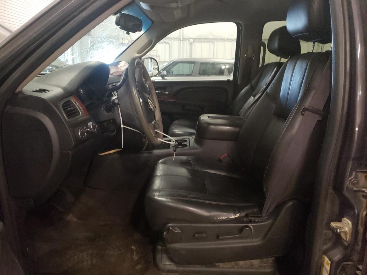 2011 Chevrolet Suburban K1500 Lt VIN: 1GNSKJE32BR320339 Lot: 57060555