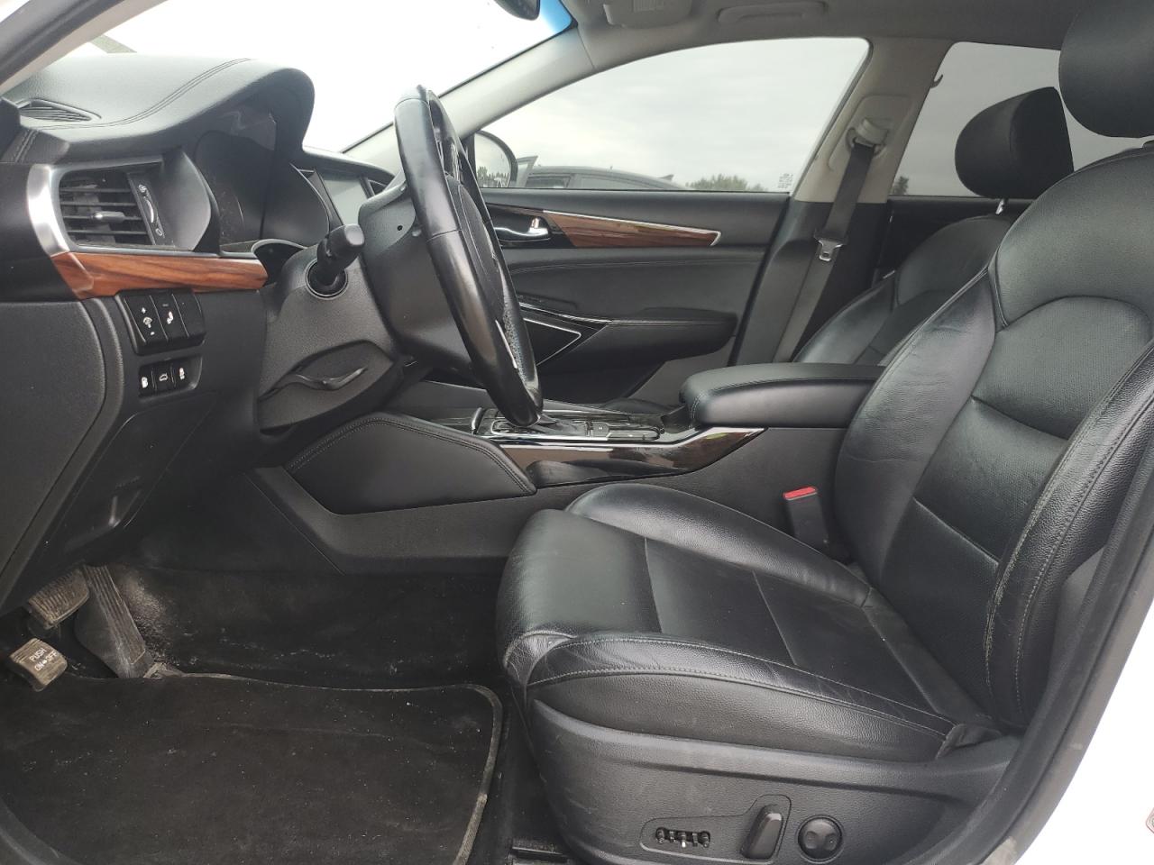 2017 Kia Cadenza Premium VIN: KNALC4J10H5093701 Lot: 58205525