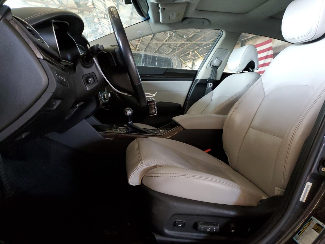 2014 Kia Cadenza Premium VIN: KNALN4D75E5157303 Lot: 56990495