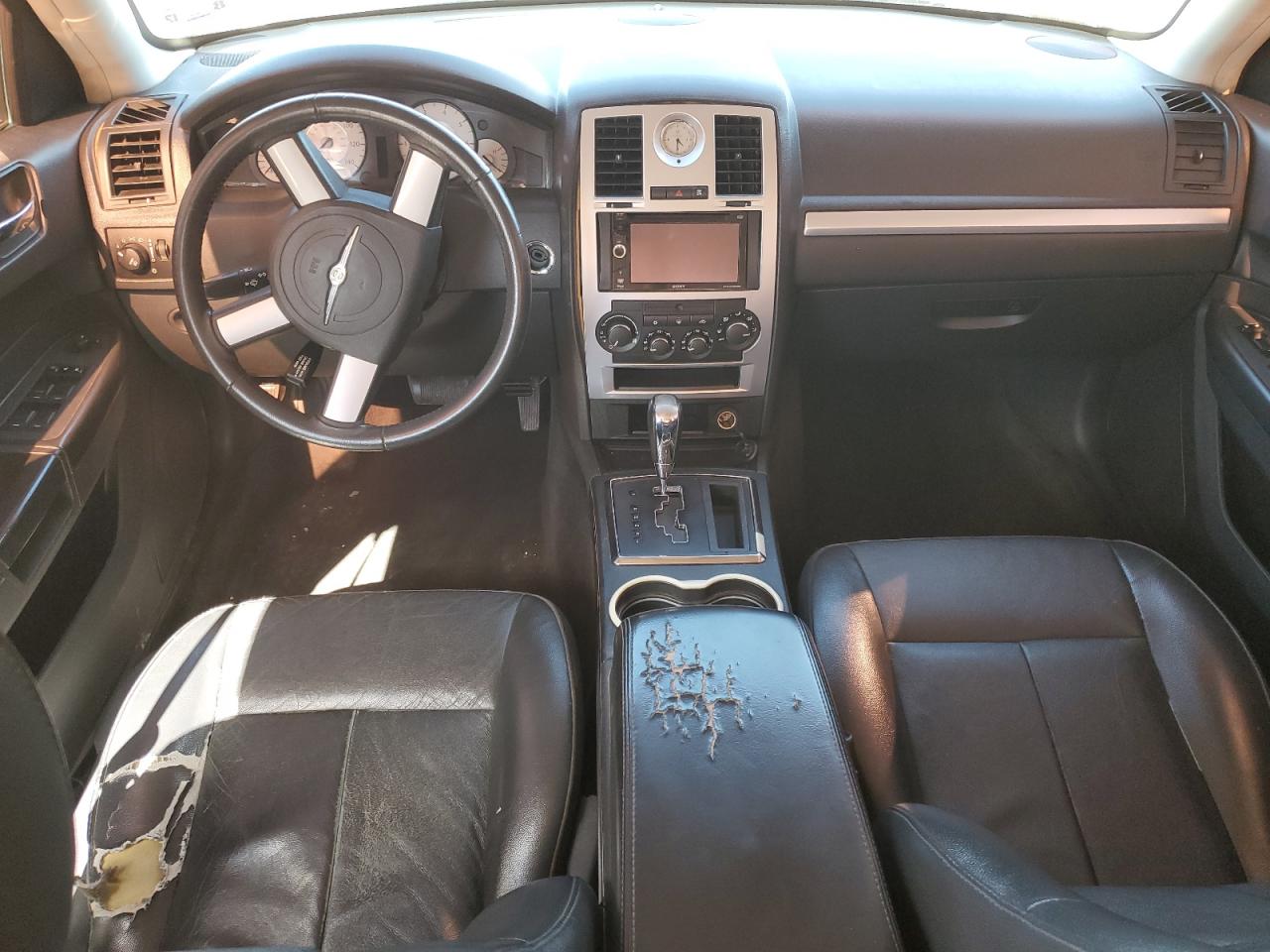 2010 Chrysler 300 Touring VIN: 2C3CA5CV3AH250042 Lot: 55990355