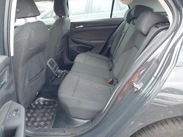 2024 VOLKSWAGEN GOLF LIFE