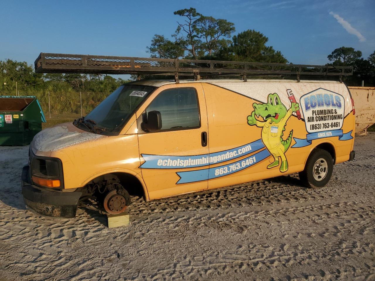 2014 Gmc Savana G2500 for Sale in Fort Pierce, FL - Minor Dent/Scratches