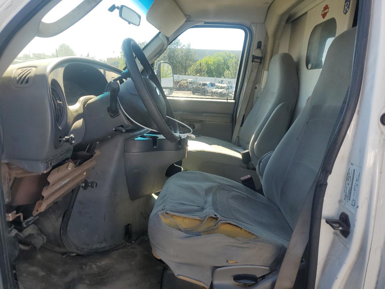 2006 Ford Econoline E450 Super Duty Cutaway Van VIN: 1FDXE45SX6DA28452 Lot: 55677765