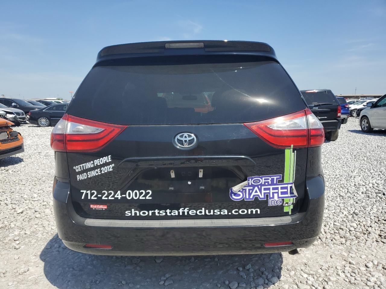 2017 Toyota Sienna Le VIN: 5TDKZ3DCXHS883585 Lot: 63054574