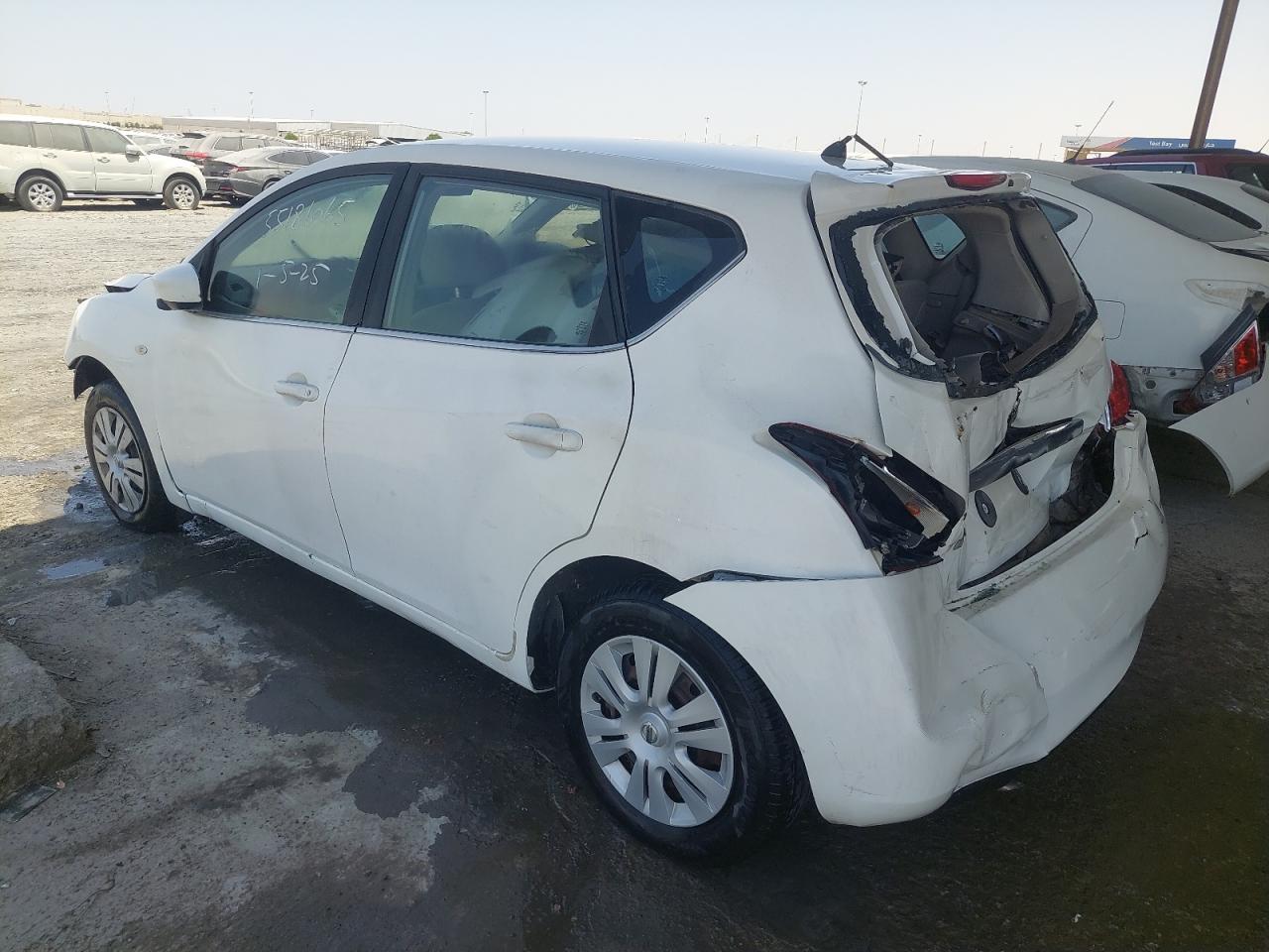 MNTBC2C93G6011063 - 2016 Nissan Tiida - #undefined