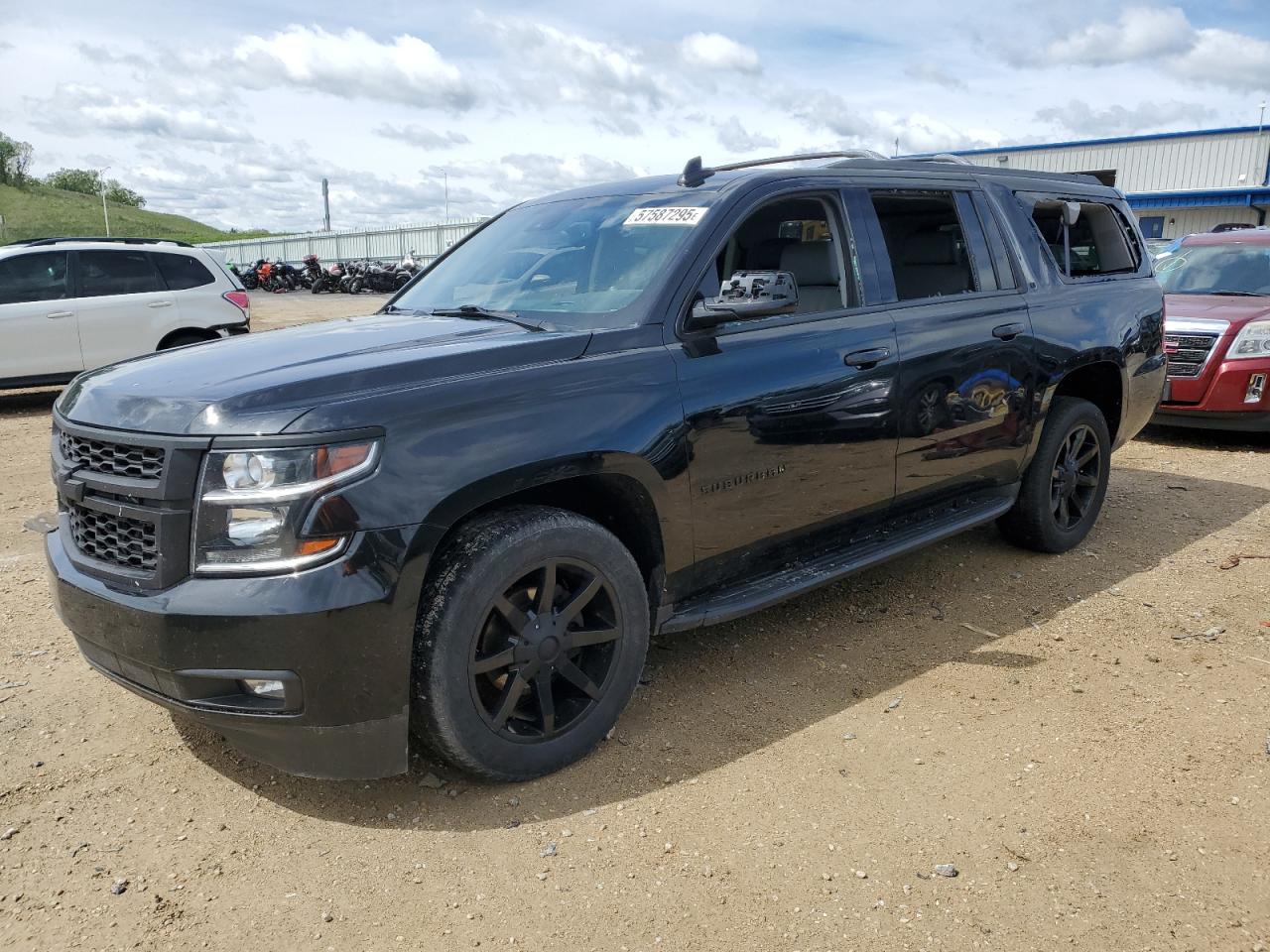 2017 Chevrolet Suburban K1500 Lt for Sale in Mcfarland, WI - Side