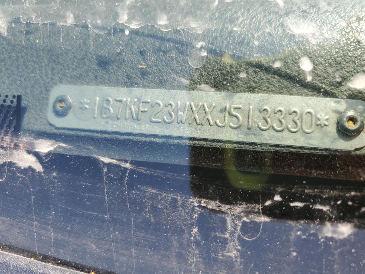 1999 Dodge Ram 2500 VIN: 1B7KF23WXXJ513330 Lot: 55805525