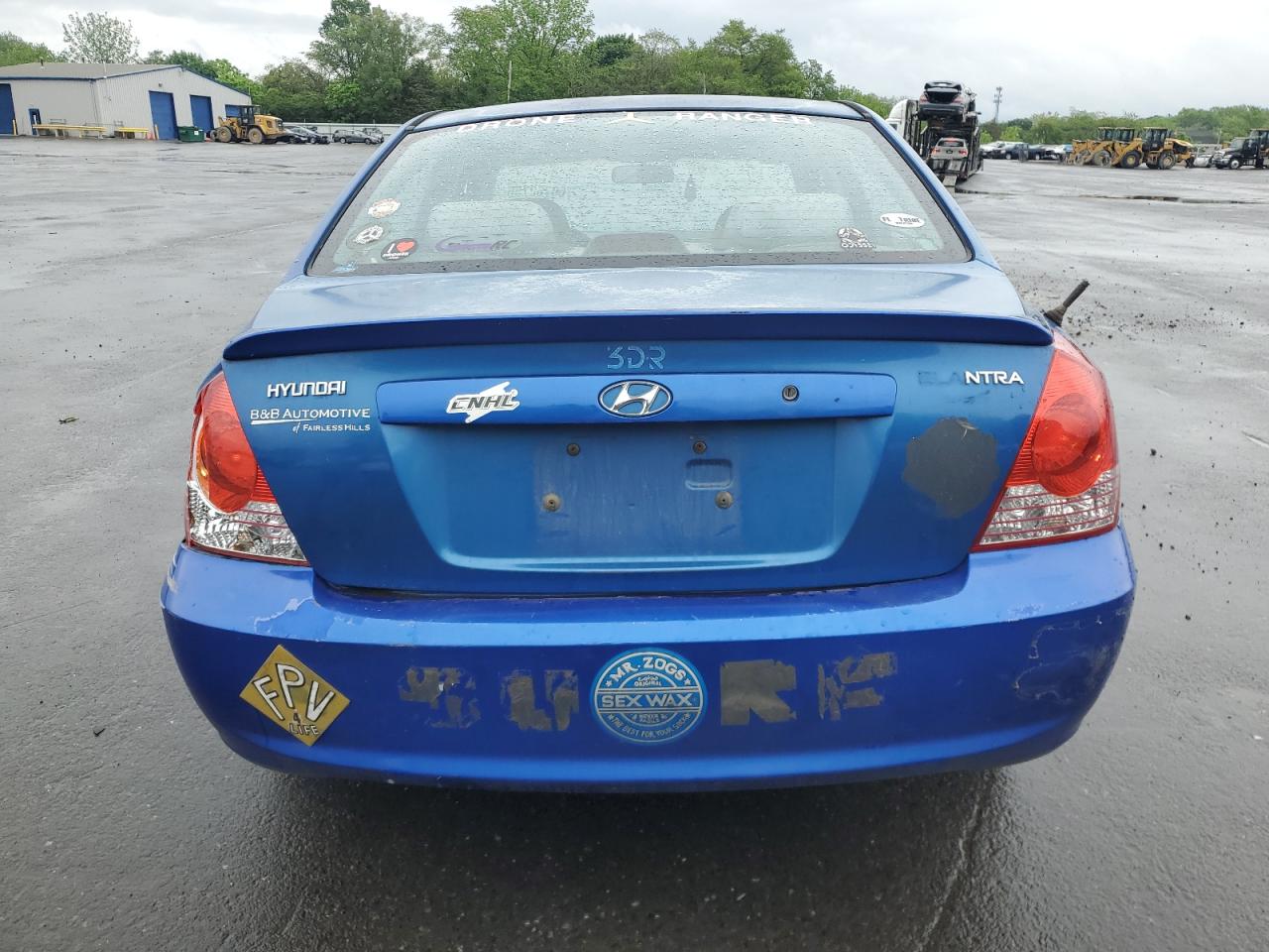 2005 Hyundai Elantra Gls VIN: KMHDN46DX5U977341 Lot: 61721975