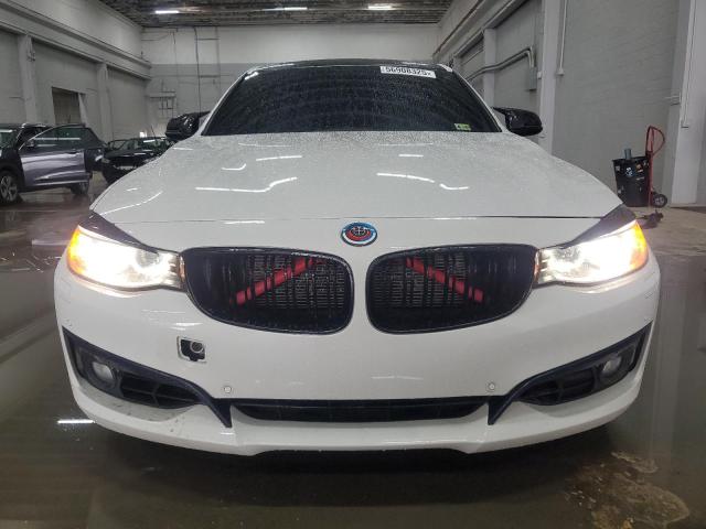  BMW 3 SERIES 2016 Biały