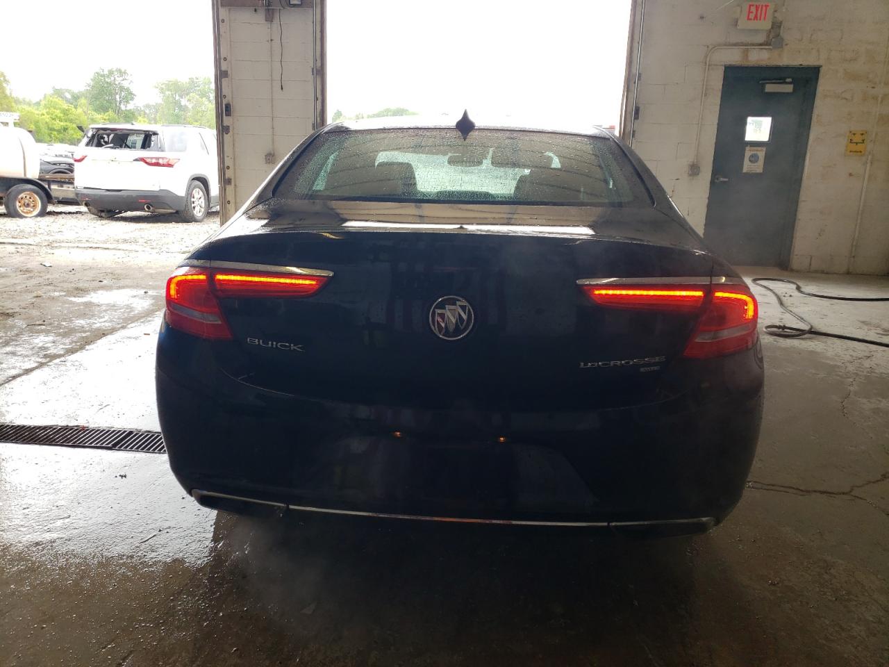 2018 Buick Lacrosse Premium VIN: 1G4ZS5SS4JU143343 Lot: 58585445