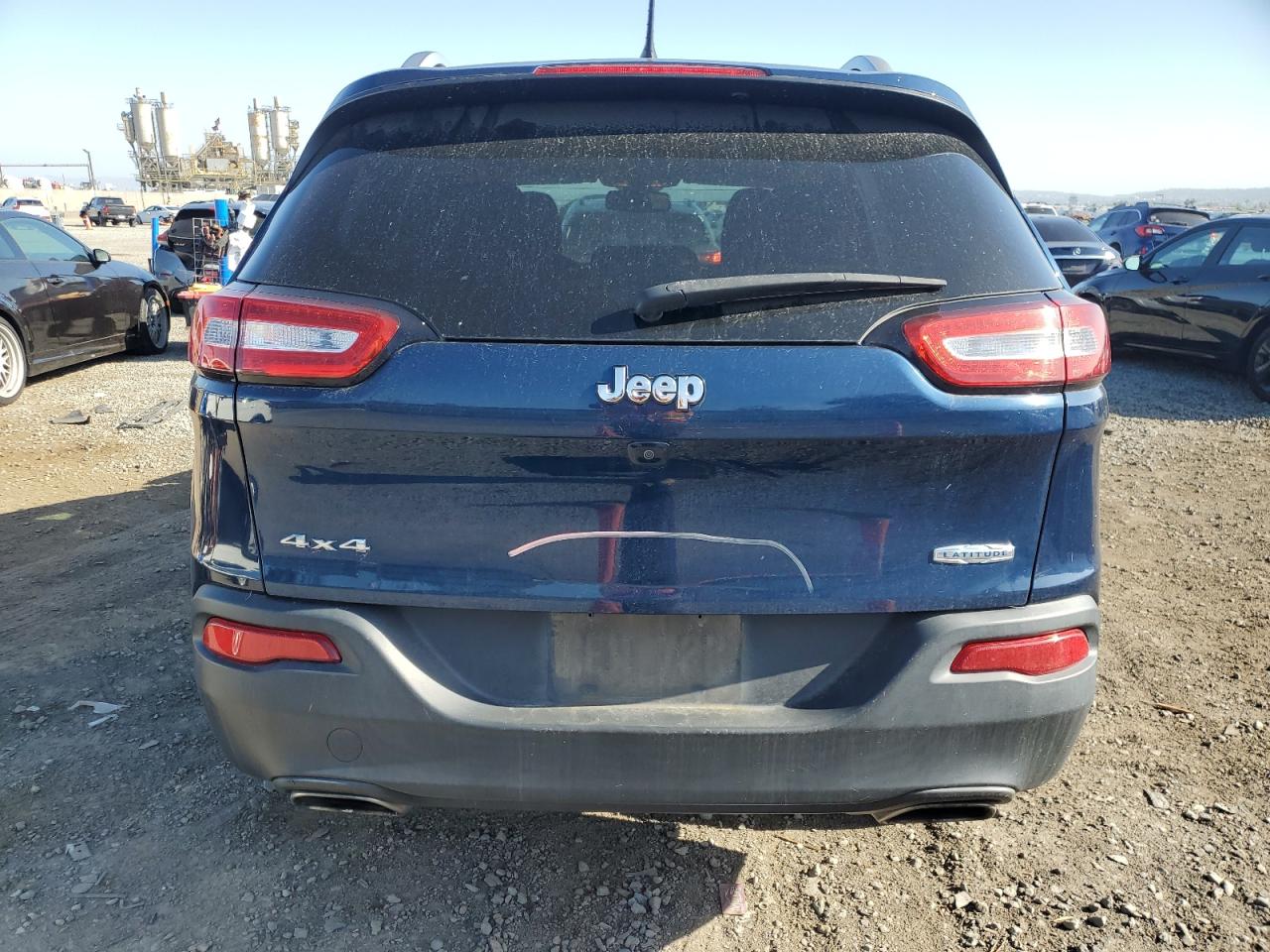 2018 Jeep Cherokee Latitude VIN: 1C4PJMCX8JD578756 Lot: 57334935