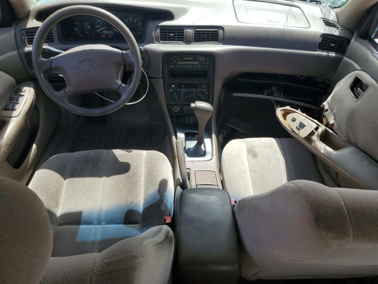 1999 Toyota Camry Ce VIN: 4T1BG22K7XU580604 Lot: 56853285