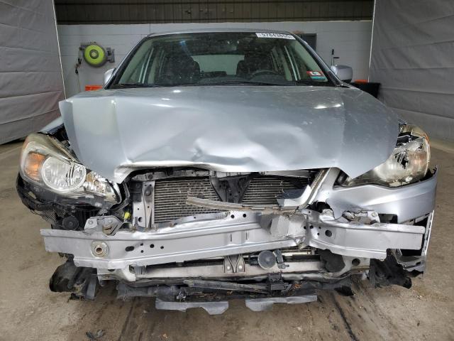 Кроссоверы SUBARU IMPREZA 2013 Серебристый