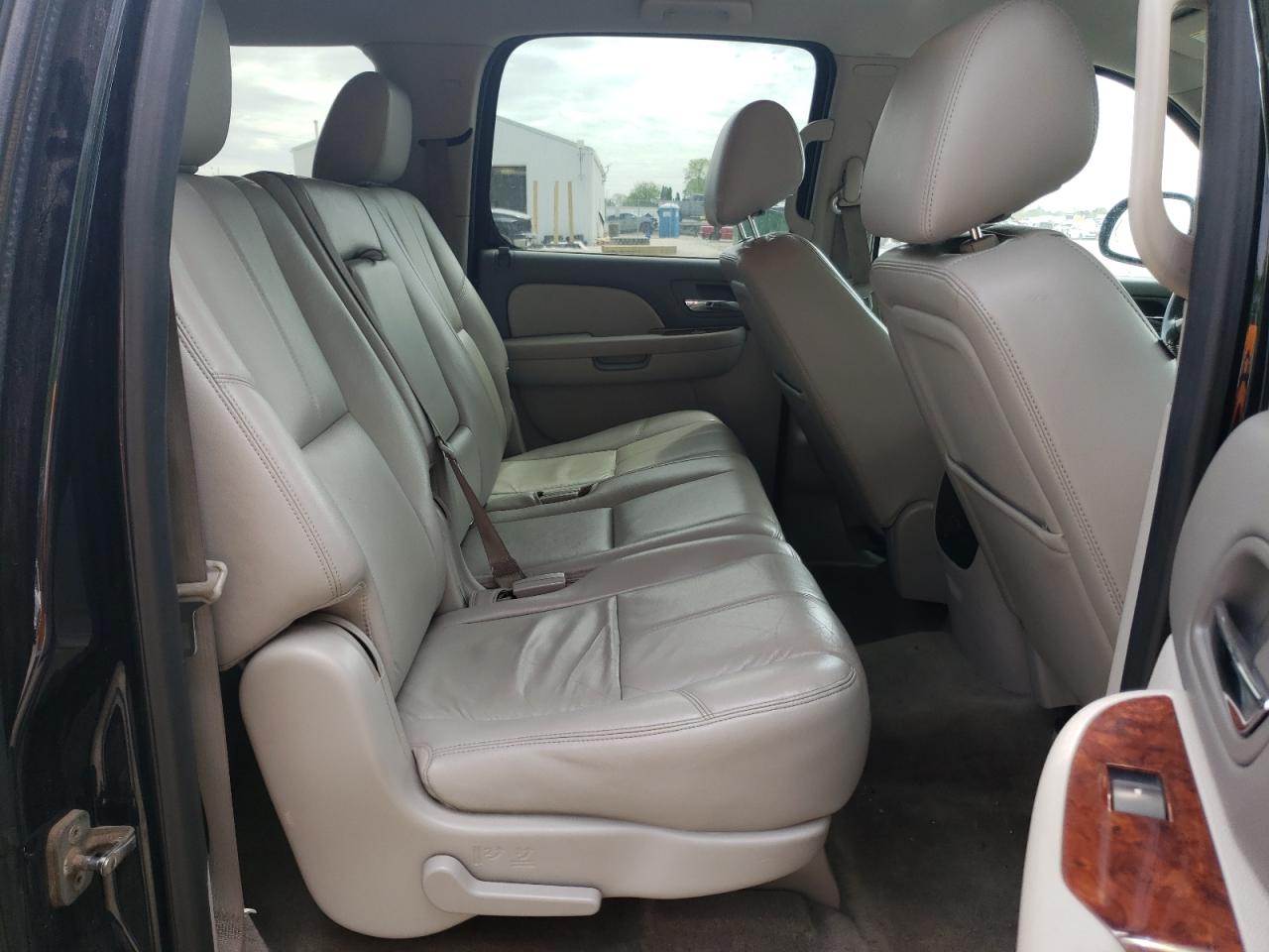2013 Chevrolet Suburban K1500 Lt VIN: 1GNSKJE70DR206572 Lot: 56277455