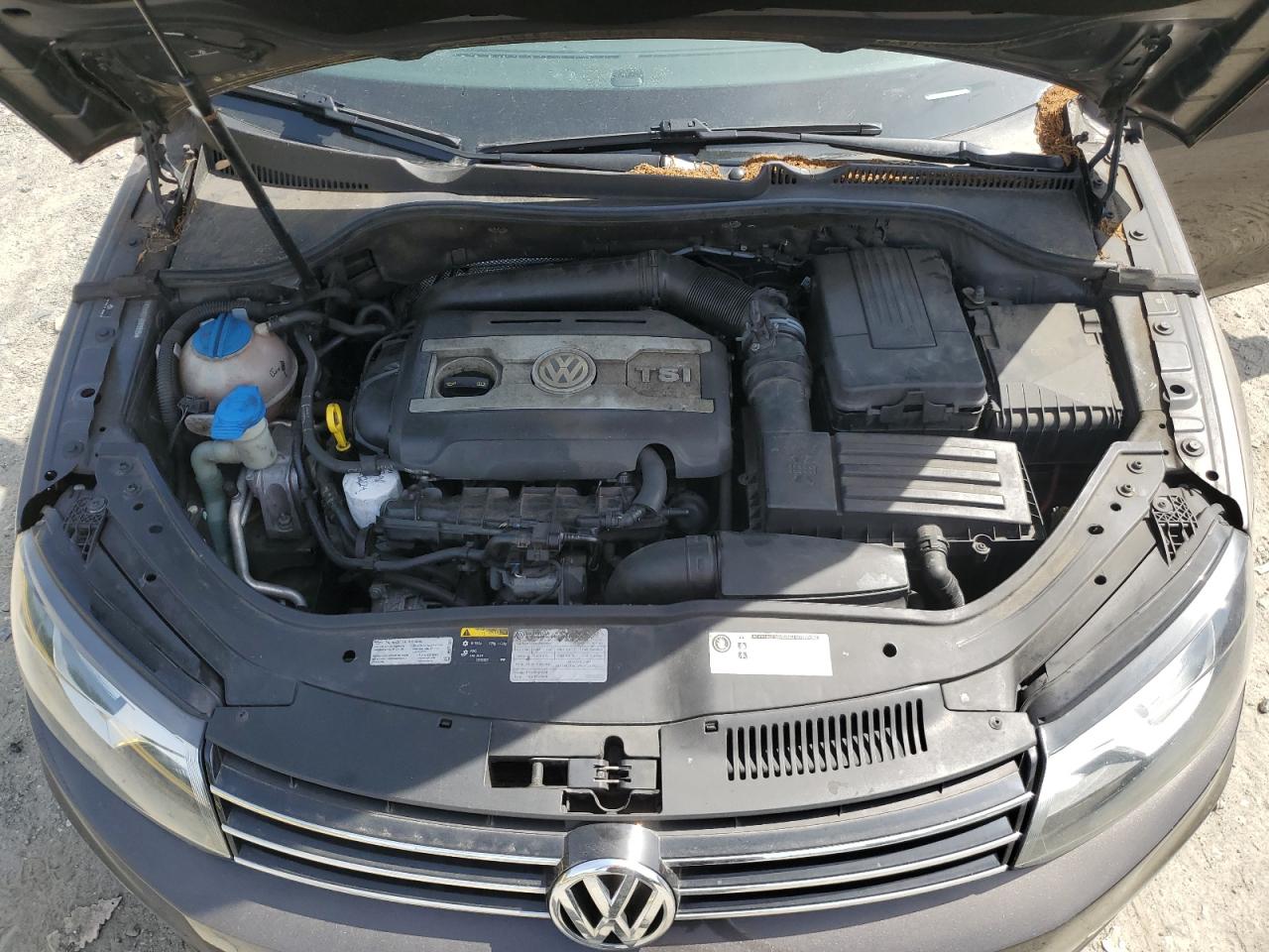 2015 Volkswagen Eos Komfort VIN: WVWBW8AH2FV003925 Lot: 57277995