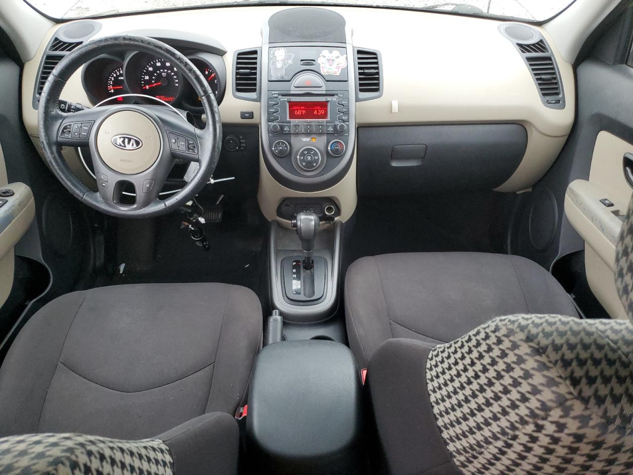 2010 Kia Soul + VIN: KNDJT2A22A7038815 Lot: 56686575