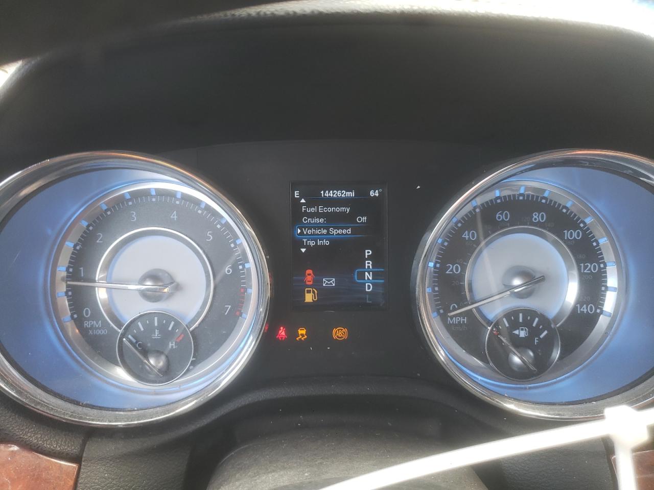 2013 Chrysler 300 - Image 9