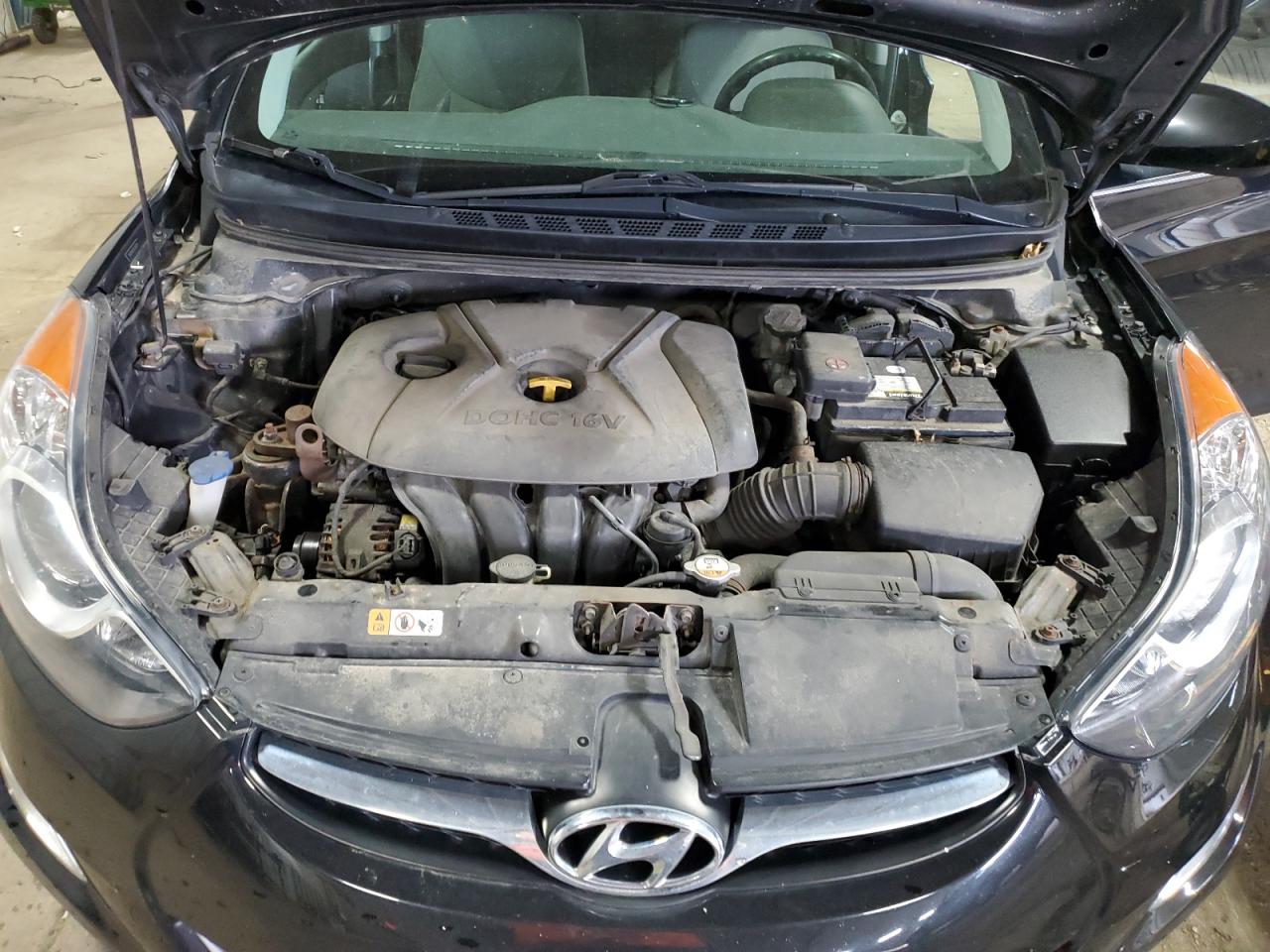 Hyundai Elantra gl 2013