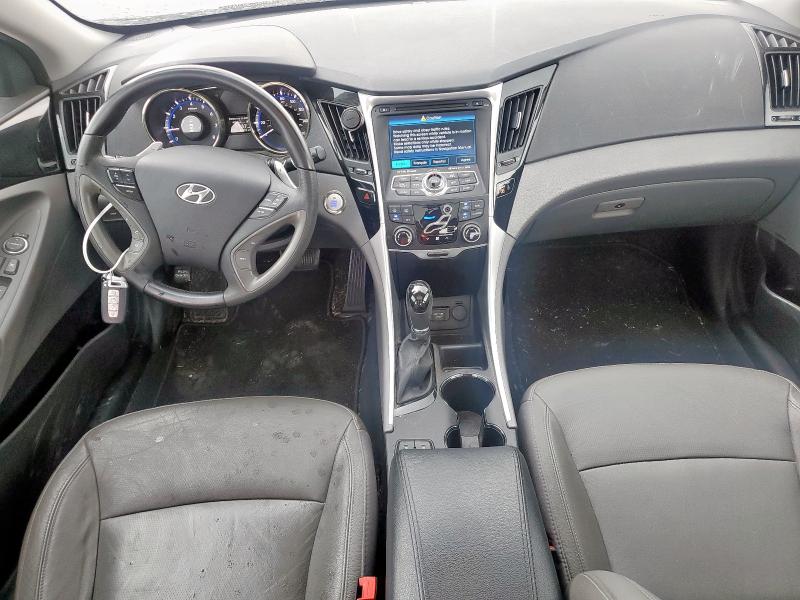  HYUNDAI SONATA 2012 Серебристый