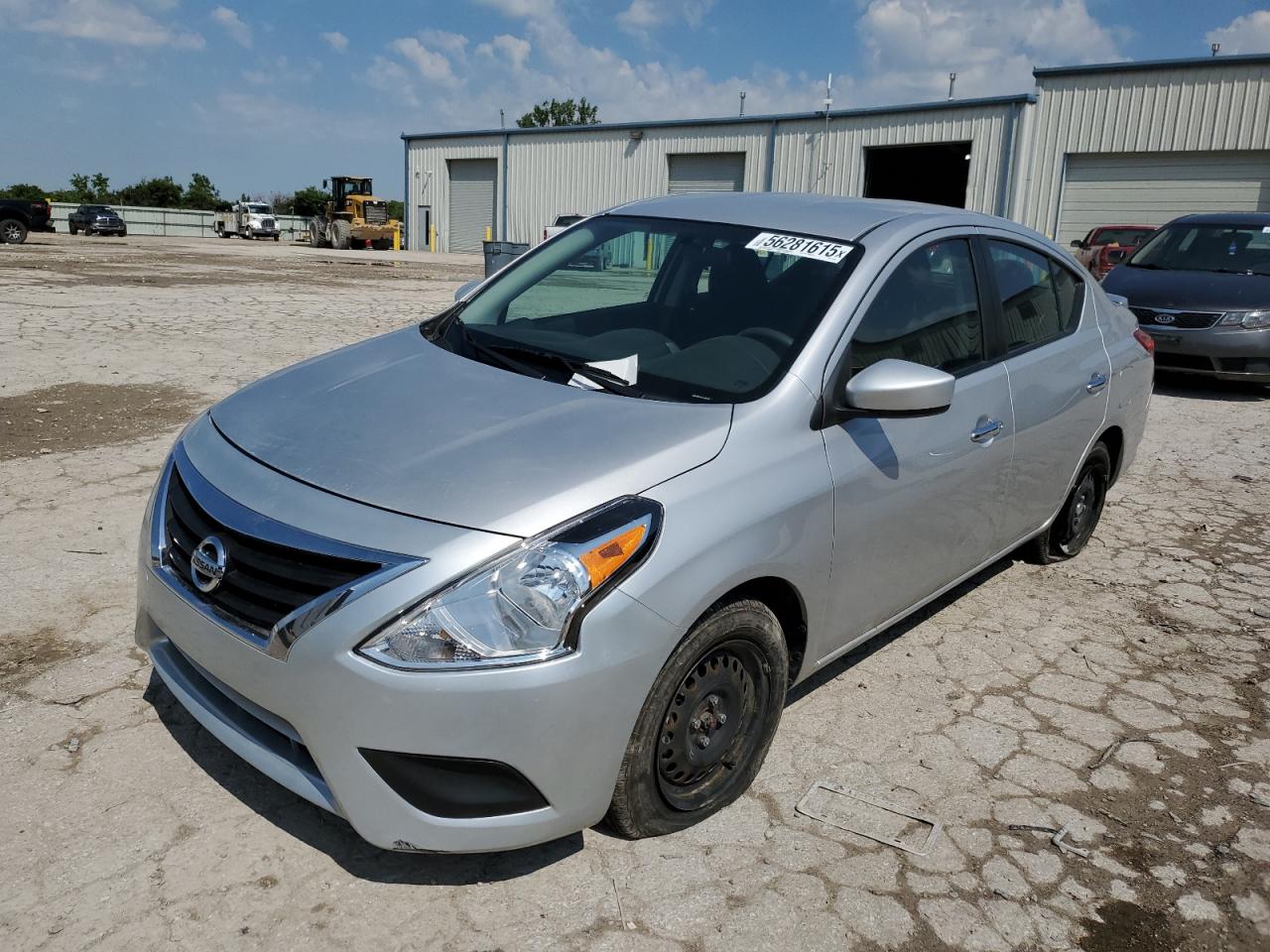 3N1CN7AP5JL875956 NISSAN VERSA Photo 1