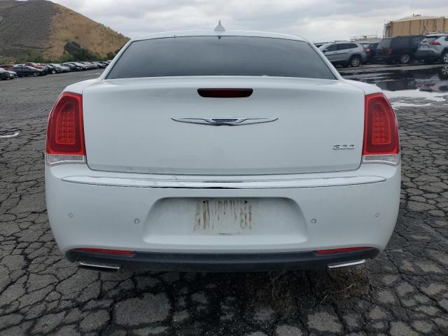 Седани CHRYSLER 300 2016 Білий