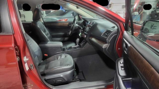  SUBARU OUTBACK 2017 Red