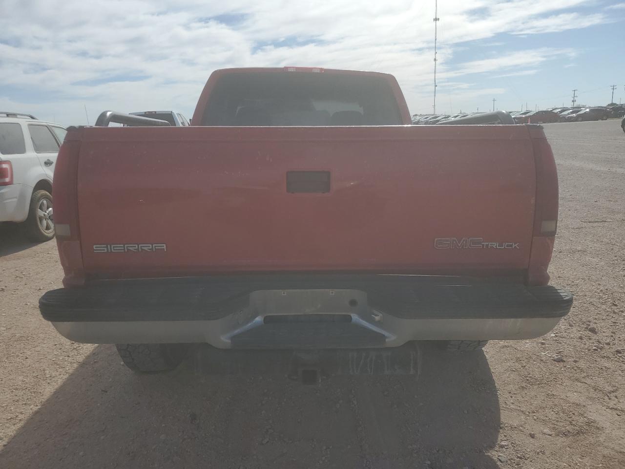 1997 GMC Sierra K1500 VIN: 2GTEK19R5V1556405 Lot: 55121365