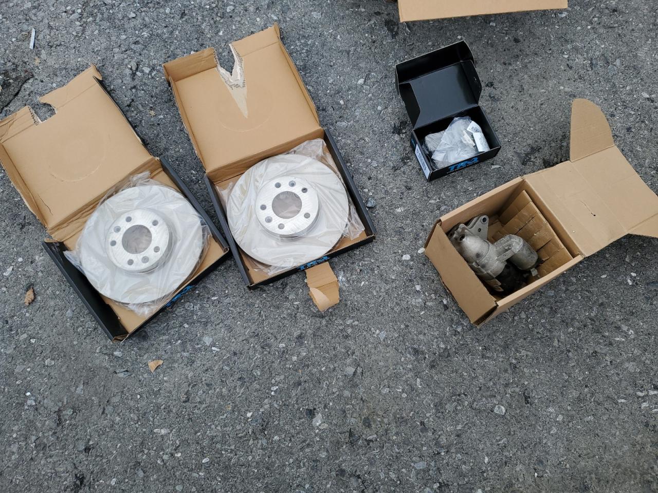 2012 Ford Fusion Sport VIN: 3FAHP0KC1CR222546 Lot: 57252925