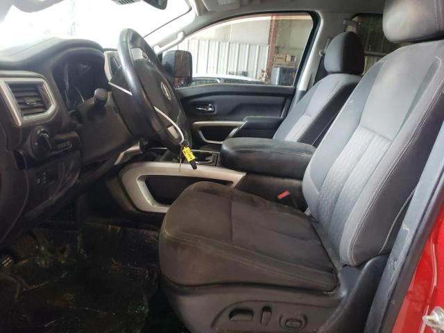  NISSAN TITAN 2020 Czerwony