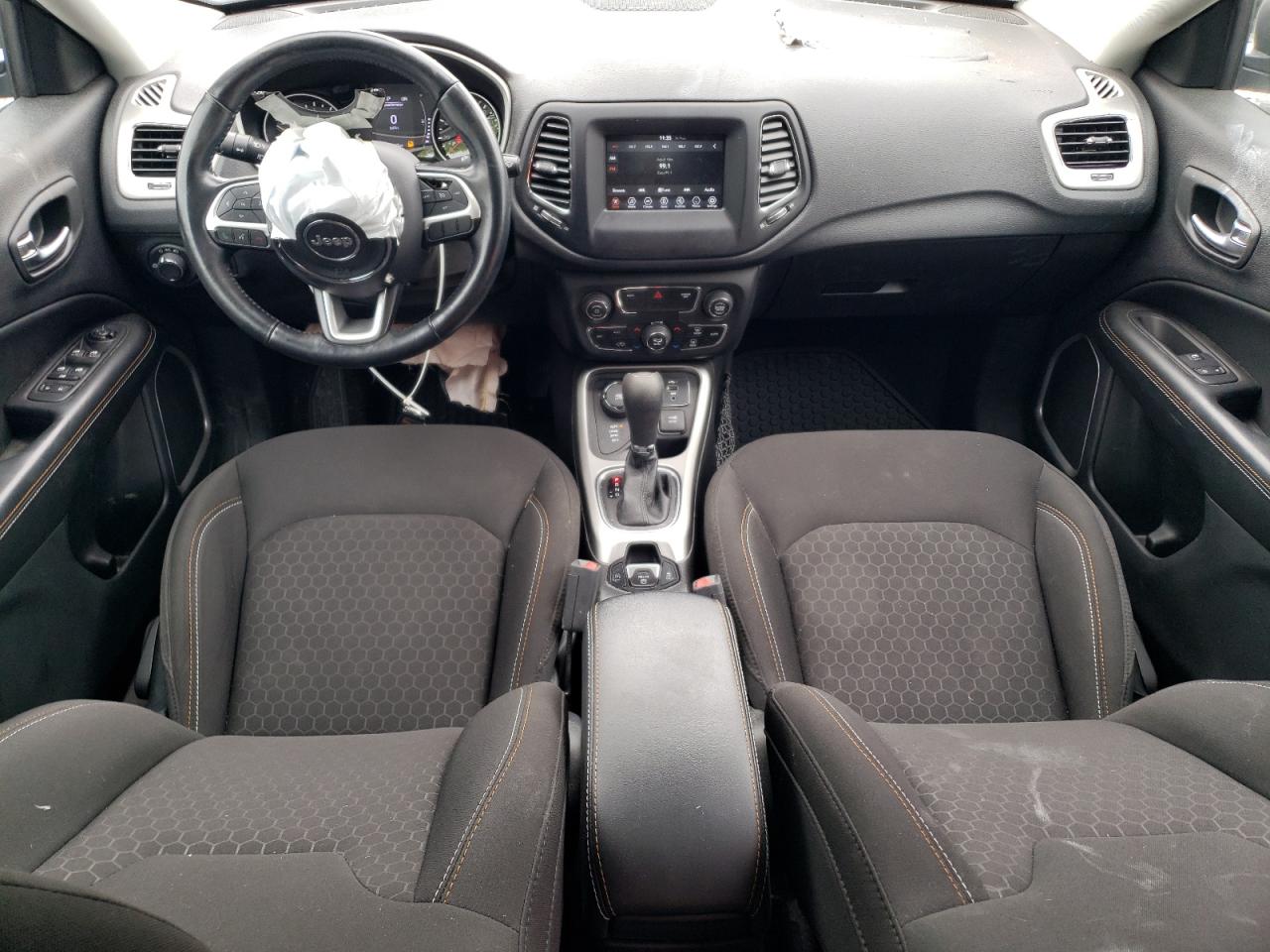 2020 Jeep Compass Sport VIN: 3C4NJDAB7LT165576 Lot: 57212025