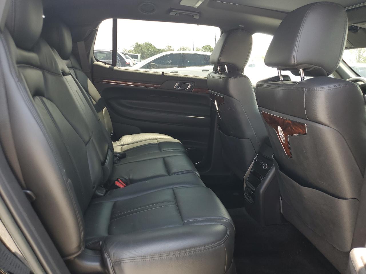2017 Lincoln Mkt VIN: 2LMHJ5NK3HBL01430 Lot: 55832165