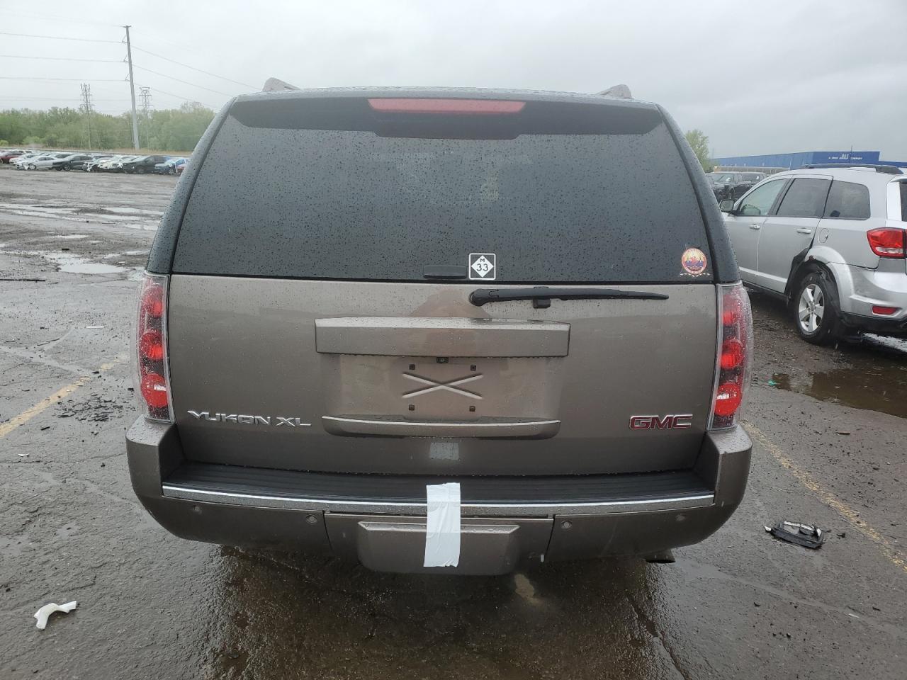 2014 GMC Yukon Xl Denali VIN: 1GKS2MEF9ER130261 Lot: 56913845