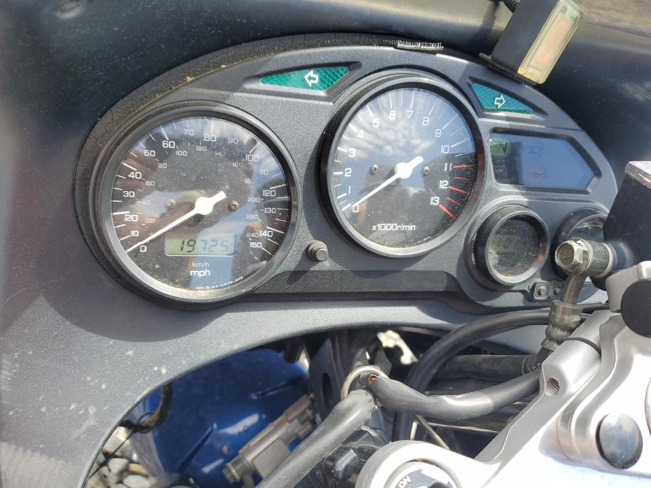 2003 Suzuki Gsx600 F VIN: JS1GN79A032101031 Lot: 57064895