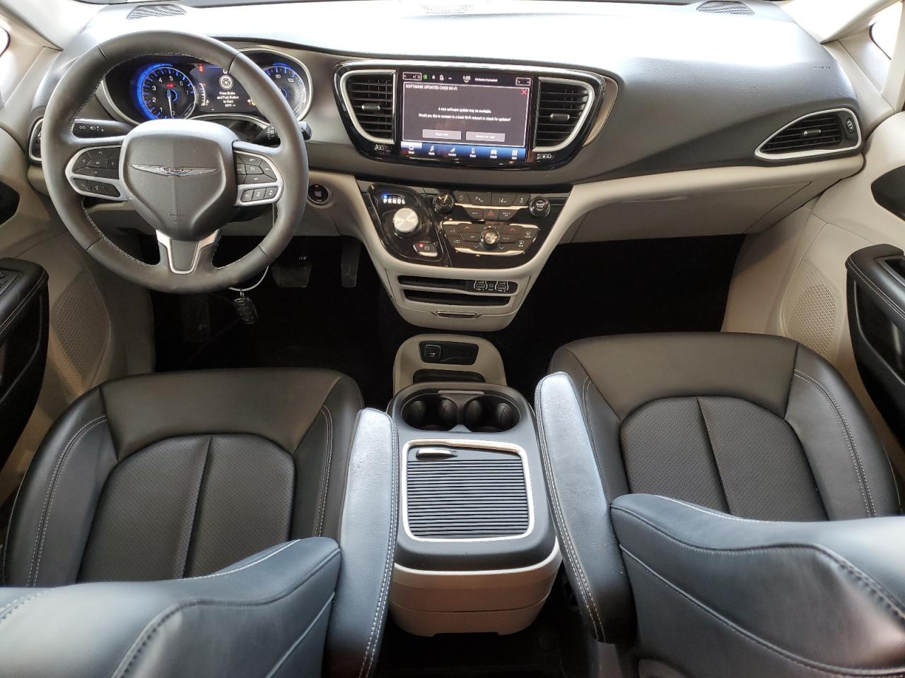 2024 Chrysler Pacifica Touring L VIN: 2C4RC1BG3RR147043 Lot: 56543065