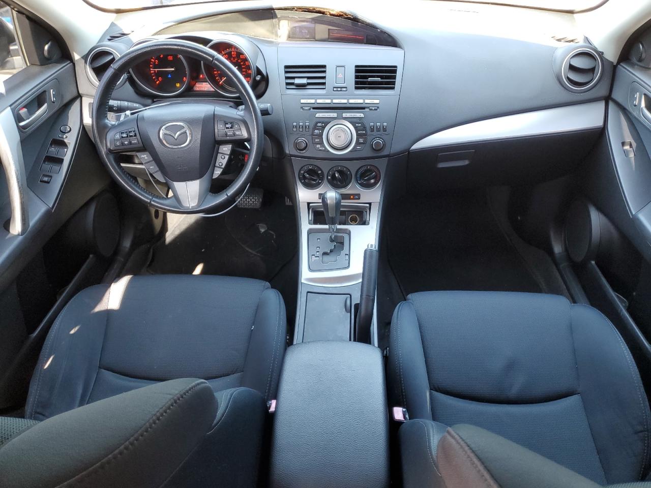 2011 Mazda 3 S VIN: JM1BL1K55B1360182 Lot: 55391355