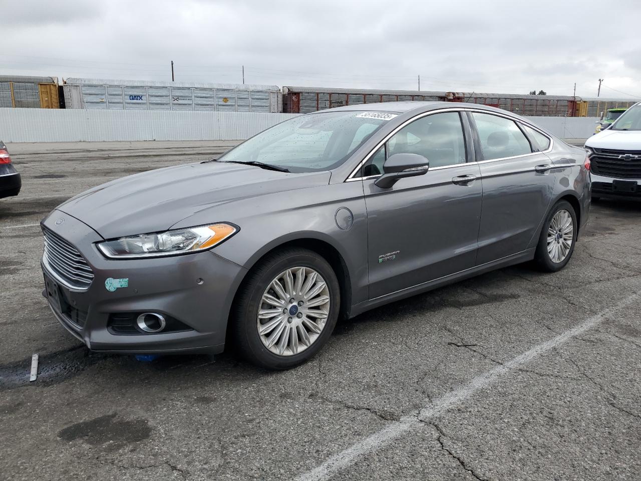 2014 Ford Fusion Titanium Phev на продаже в Van Nuys, CA - All Over