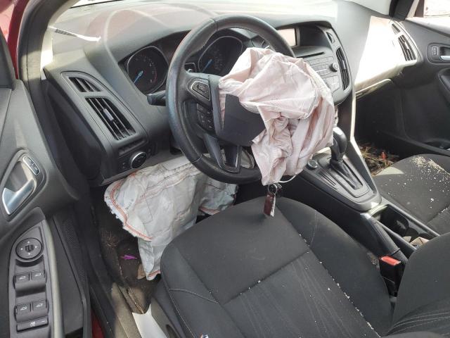 Hatchbacks FORD FOCUS 2016 Czerwony