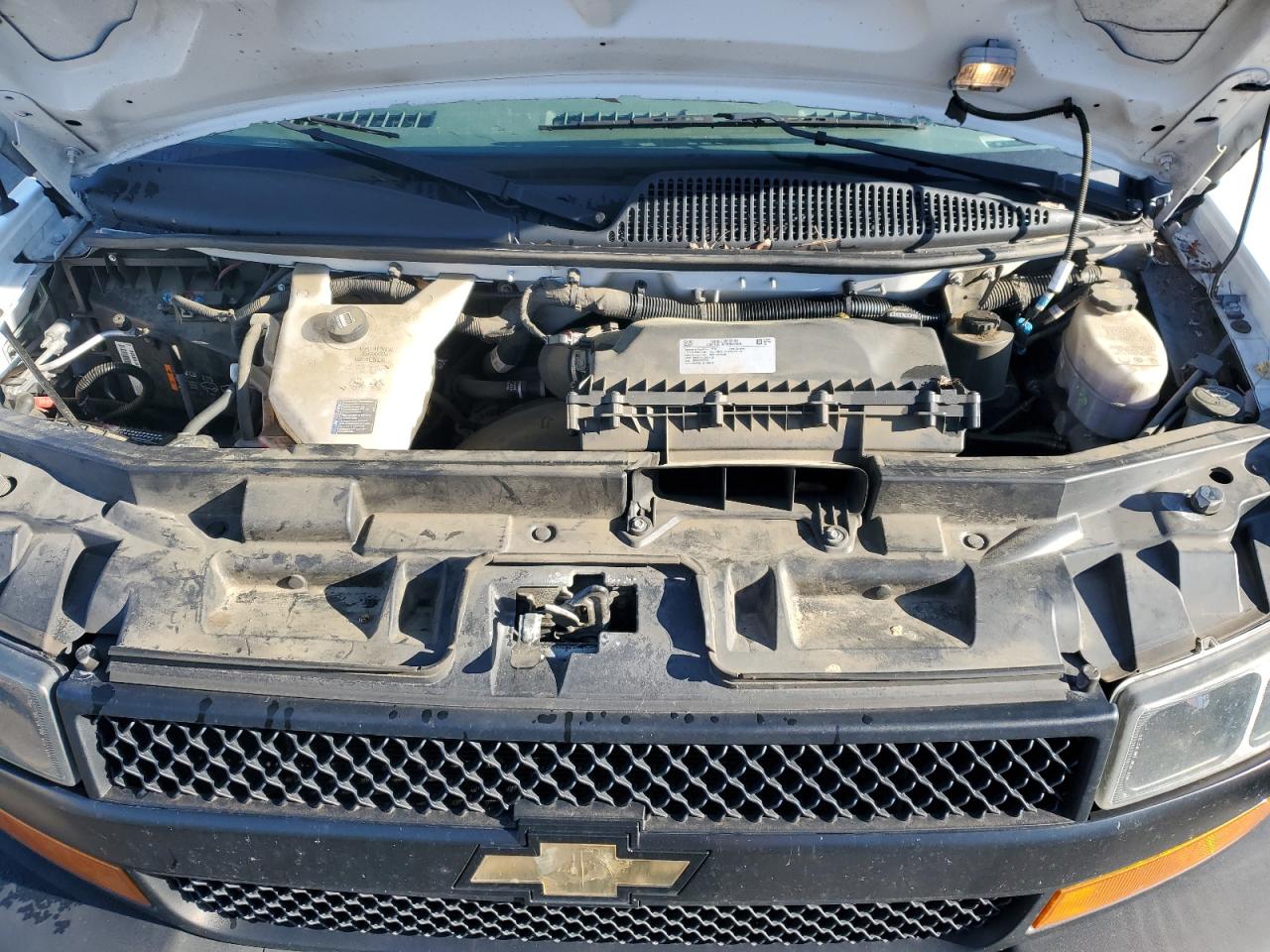 2018 Chevrolet Express G2500 VIN: 1GCWGAFPXJ1194323 Lot: 55583055