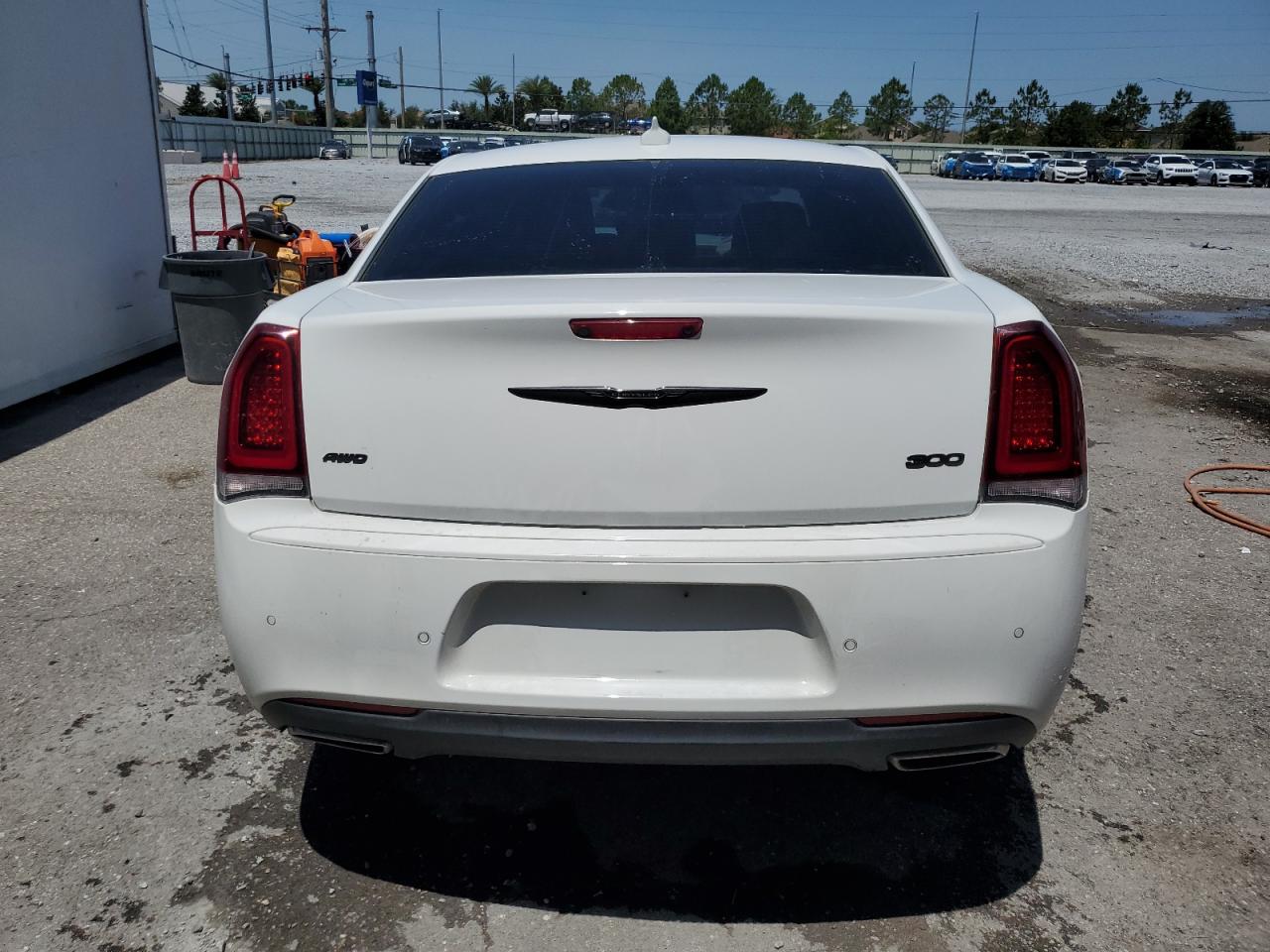 2022 Chrysler 300 Touring L VIN: 2C3CCASG4NH241586 Lot: 56824685