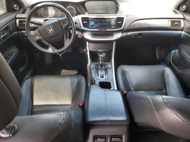 Sedans HONDA ACCORD 2013 Srebrny