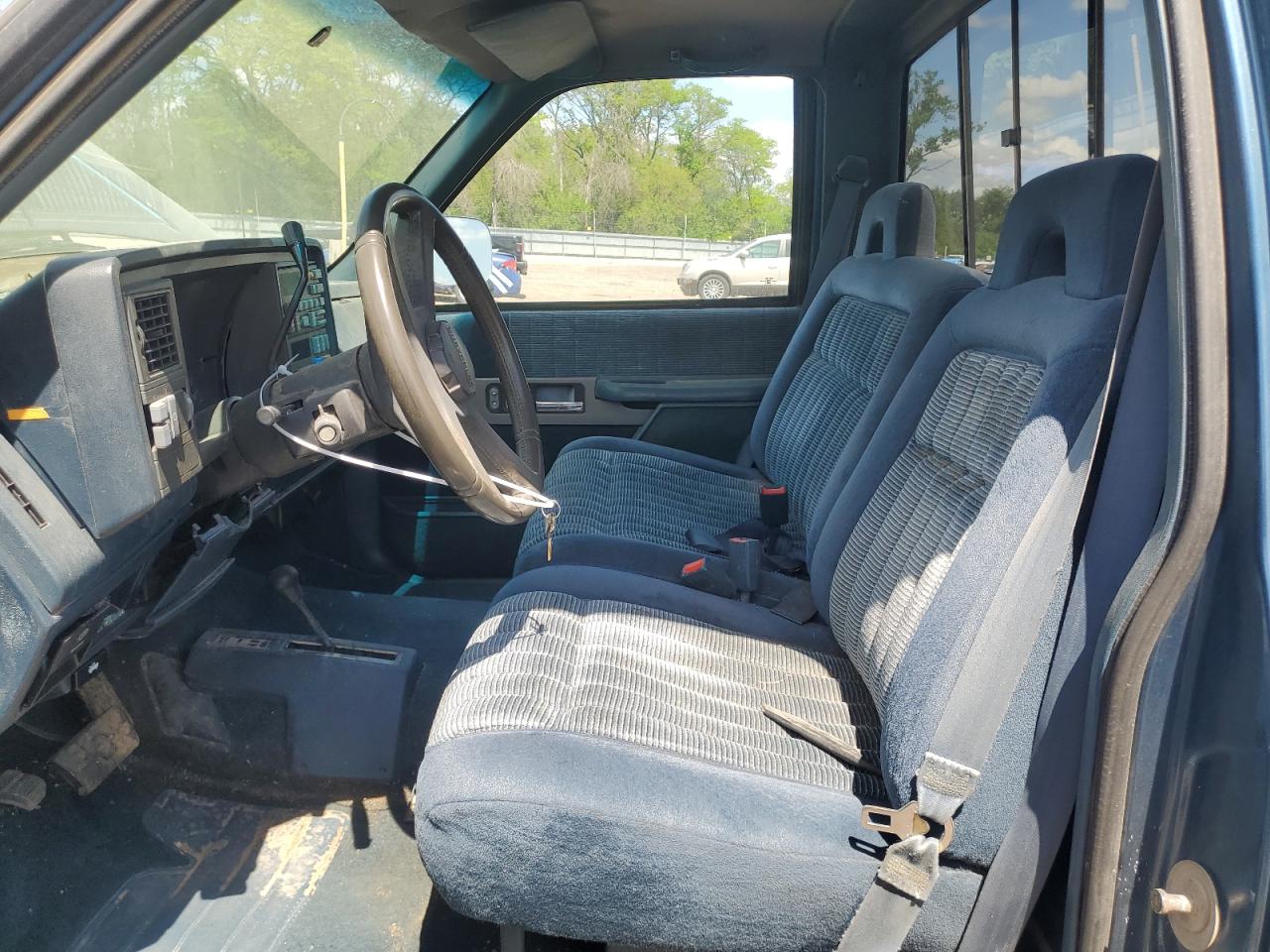 1992 Chevrolet Gmt-400 K2500 VIN: 1GCGK24K7NE109257 Lot: 55815325