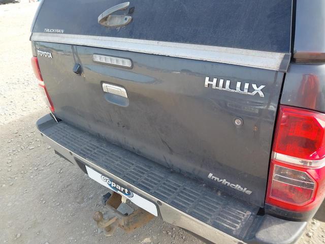 2016 TOYOTA HILUX INVI