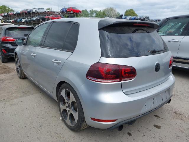 2010 VOLKSWAGEN GOLF GTI S