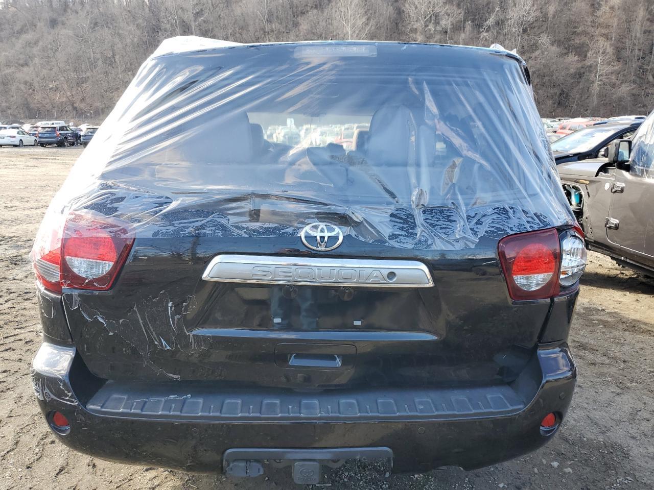 5TDJY5G18KS172799 TOYOTA SEQUOIA 2019