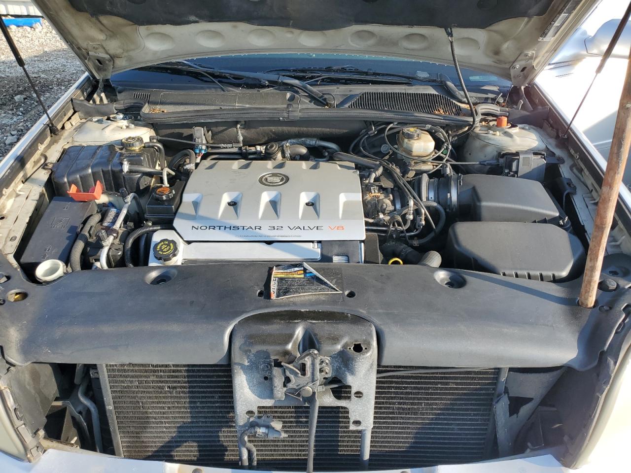 2002 Cadillac Deville Dts VIN: 1G6KF57942U110878 Lot: 57000015