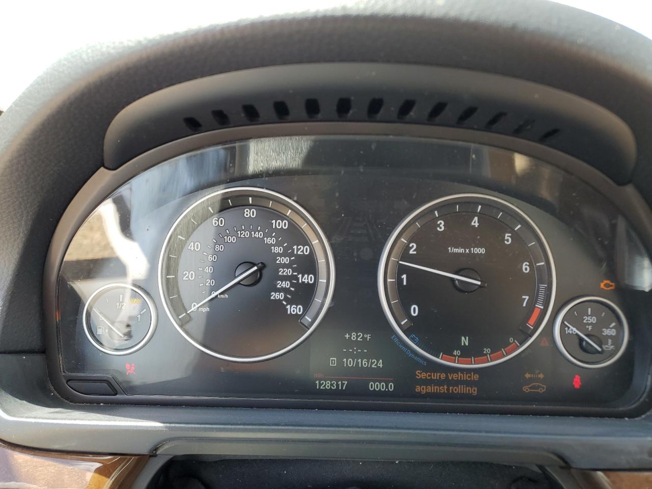 2013 BMW 528 Xi VIN: WBAXH5C59DD114263 Lot: 56780425