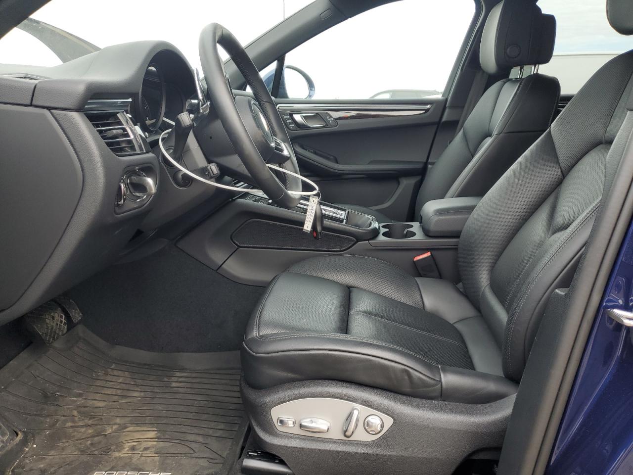 2024 Porsche Macan Base VIN: WP1AA2A5XRLB16100 Lot: 58695715